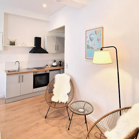 Les Bons Enfants Balneo Apartment