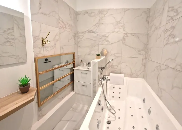 Les Bons Enfants Balneo Appartement Rouen